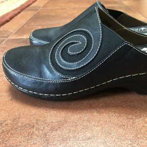 Spring Step L'Artiste "Vanessa" Leather Clog